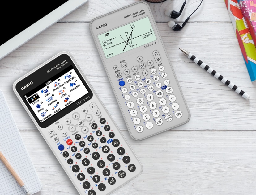 Offre de test des nouveaut&eacute;s de rentr&eacute;e 2024 par Casio. Enseignant(e), re&ccedil;ois gratuitement 1 exemplaire, &agrave; ton choix, de la Graph Light ou bien de la Graph Math+
