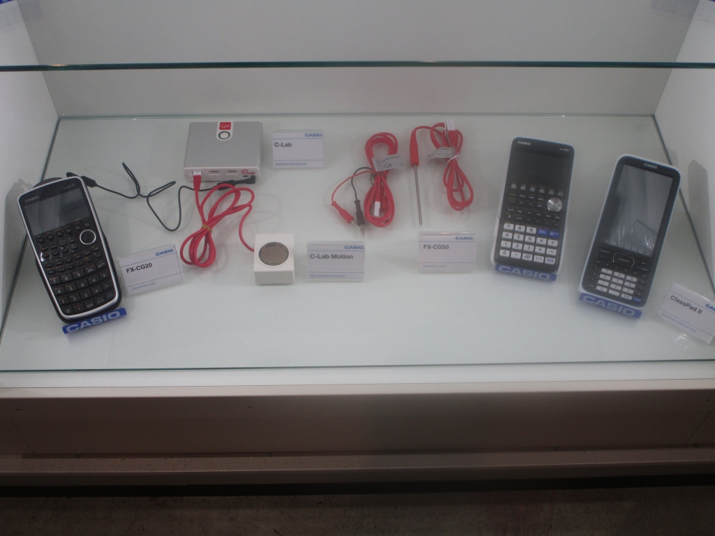Stand Casio