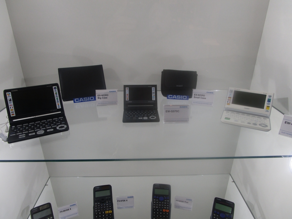 Stand Casio
