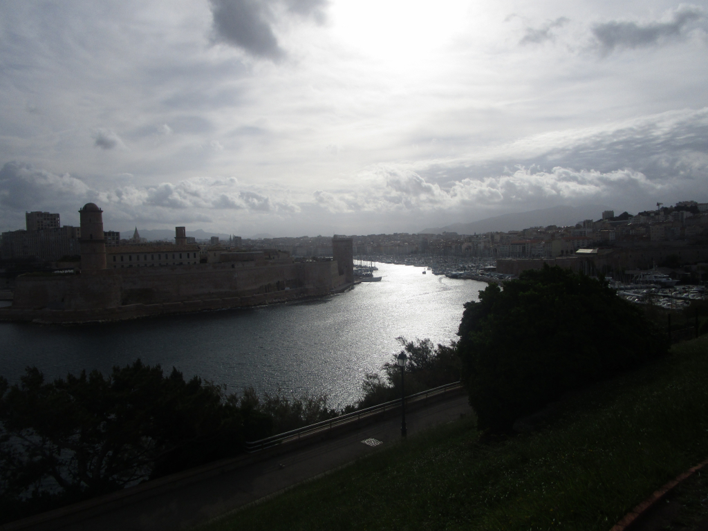 fort St-Jean + vieux port