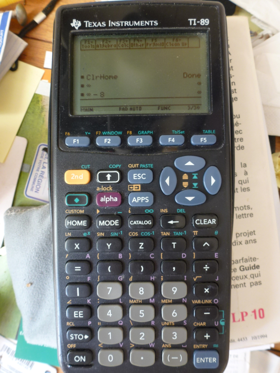 Trouvée une ti-89 ^^